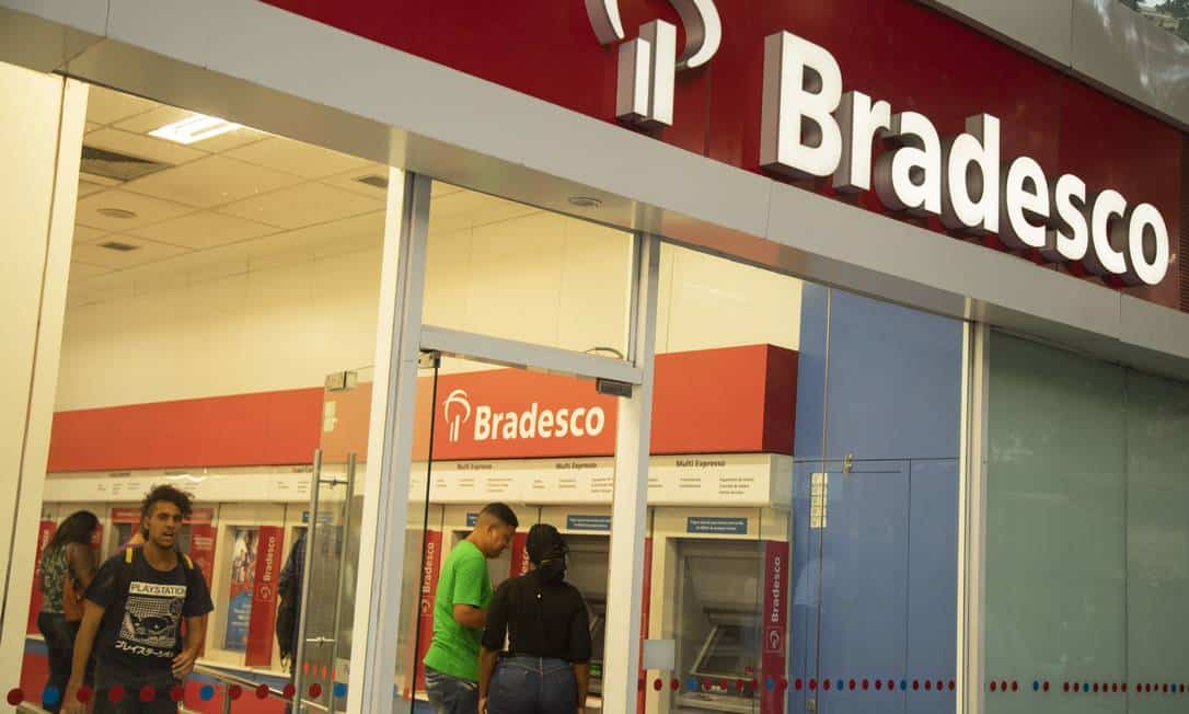 FGTS na berlinda, Bradesco de olho no MCMV e desaceleração dos altos padrões: o que os sinais do mercado dizem ao corretor